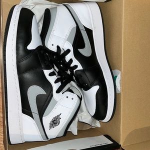 Air Jordan 1 white shadow 6.5y